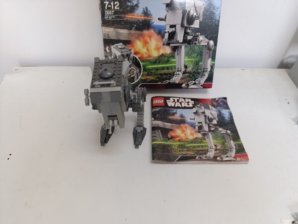 AT-ST - 7657