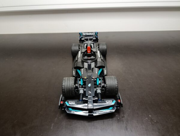 Mercedes AMG F1 - 42165 - Image 2