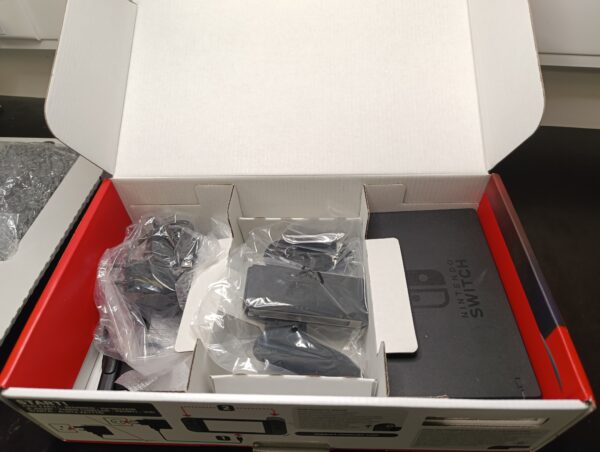 Switch V2 en boîte – Image 9