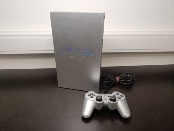 PS2 grise fat + manette + carte mémoire