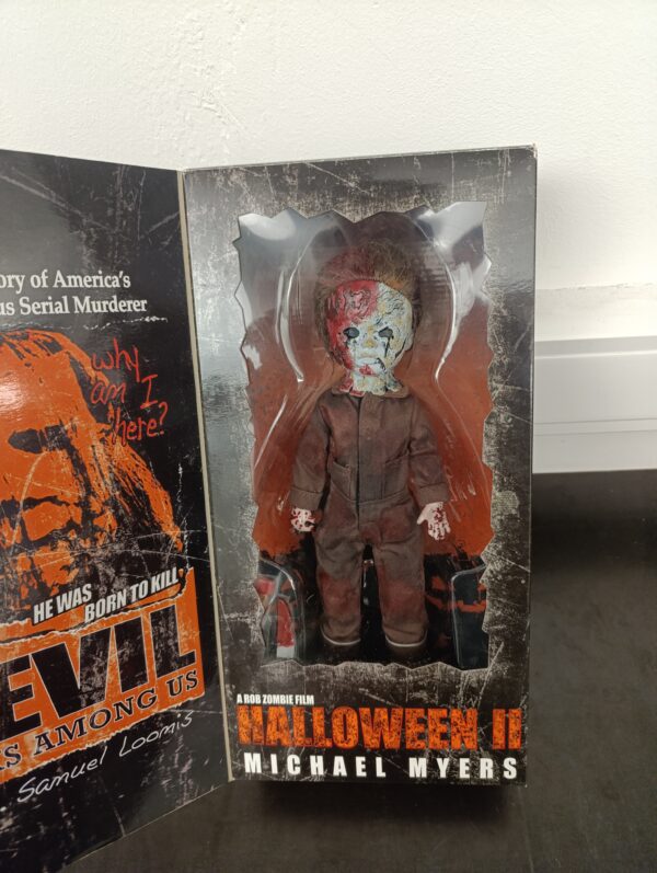 Living Dead Dolls - Halloween II Michael Myers – Image 2