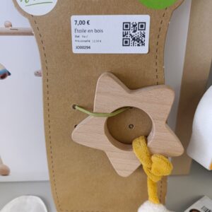 Étoile en bois