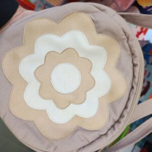 Sac fleurs couleur taupe