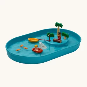 Plan d'eau avec îlot