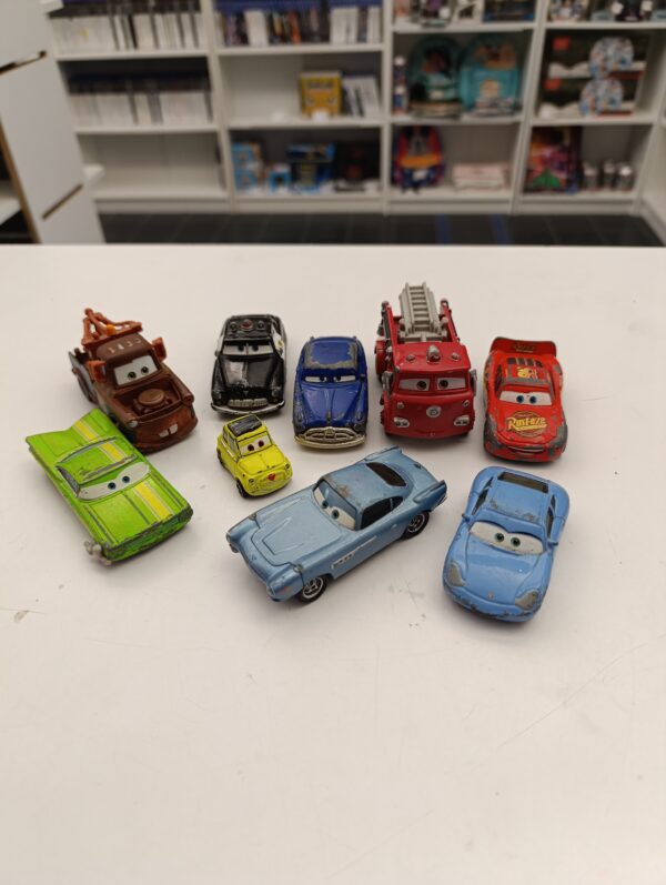 Lot Disney Cars 2