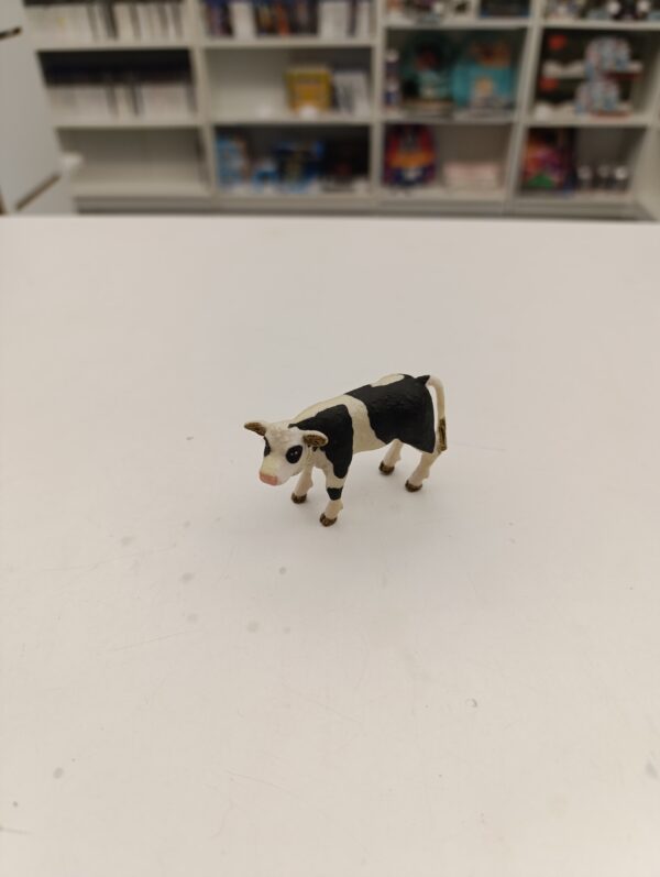 Vache blanche et noire