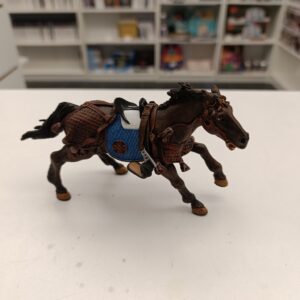 cheval de guerre brun