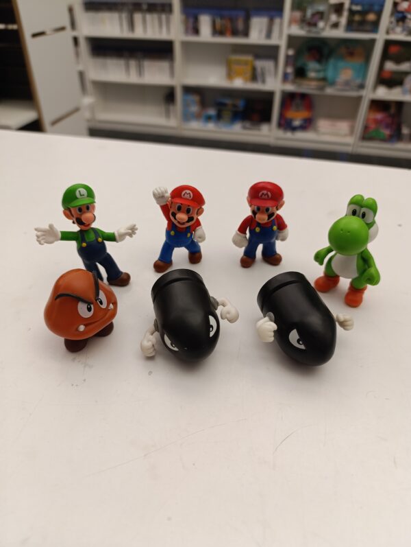 Lot Figurines Mario