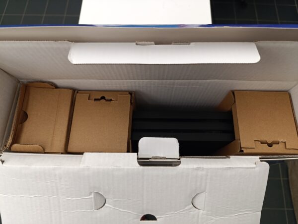 PS4 Pro noire en boîte – Image 4