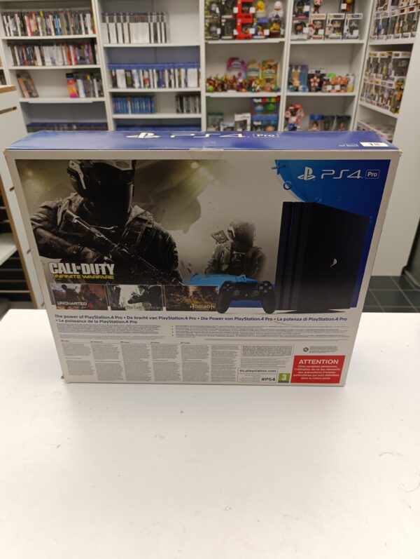 PS4 Pro noire en boîte – Image 5
