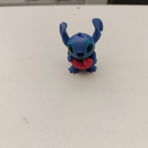 Stitch avec sa bouée