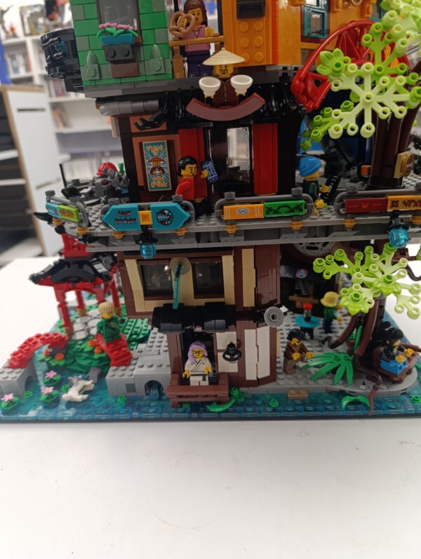 Les Jardins de la Ville Ninjago - 71741 – Image 9