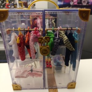 Dressing Rainbow High