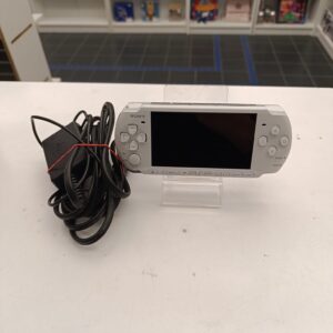 PSP 3004 Blanche avec chargeur
